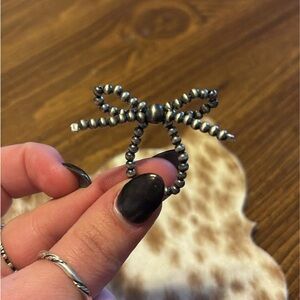 Native Strung Navajo Pearl Bow Ring